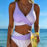 Bikini met kruisende strepen