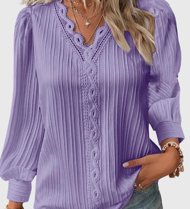 Andrea Elegante pullover blouse