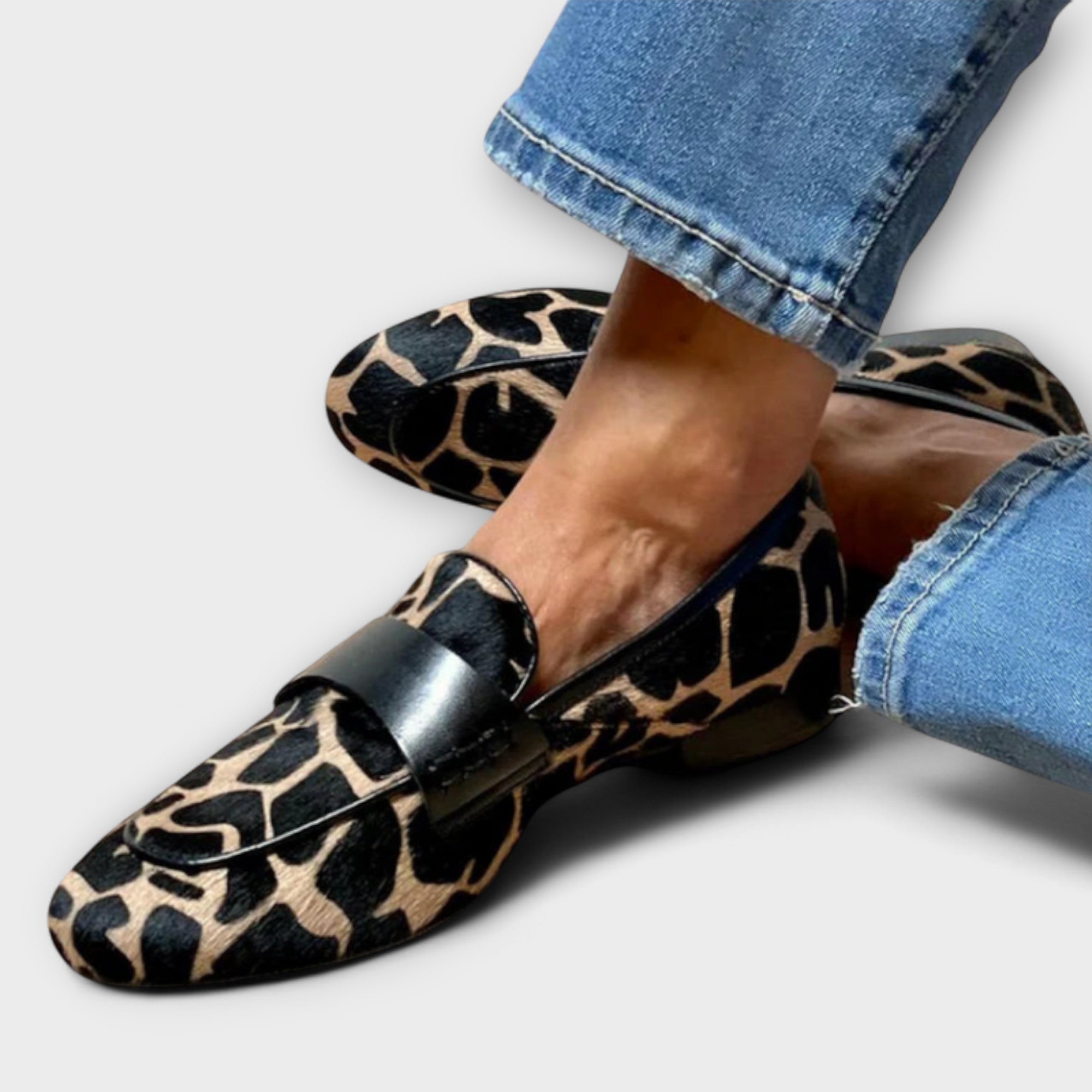 Stientje - Mocassins met luipaardprint