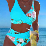 Bikini met contrasterend bloemenpatroon en split