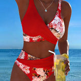Bikini met contrasterend bloemenpatroon en split