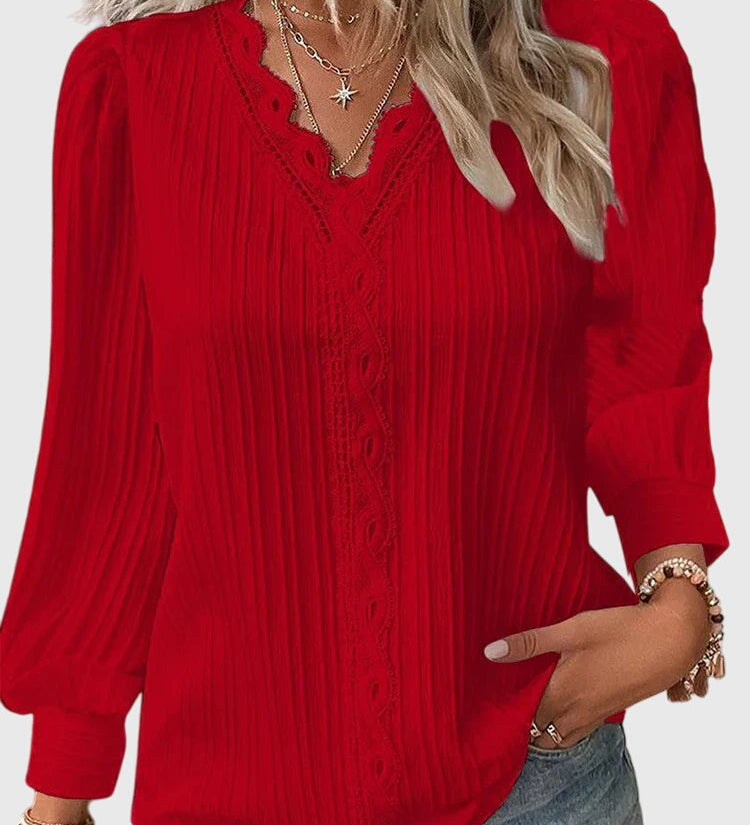 Andrea Elegante pullover blouse
