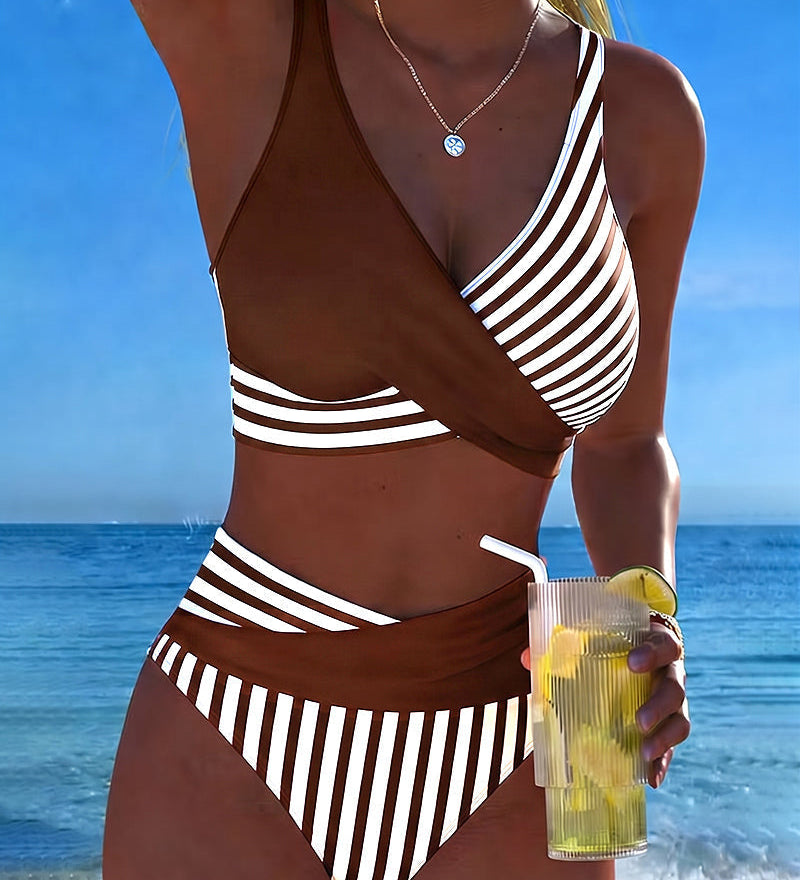 Bikini met kruisende strepen