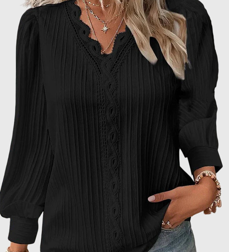Andrea Elegante pullover blouse