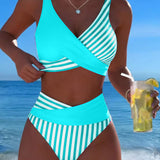 Bikini met kruisende strepen