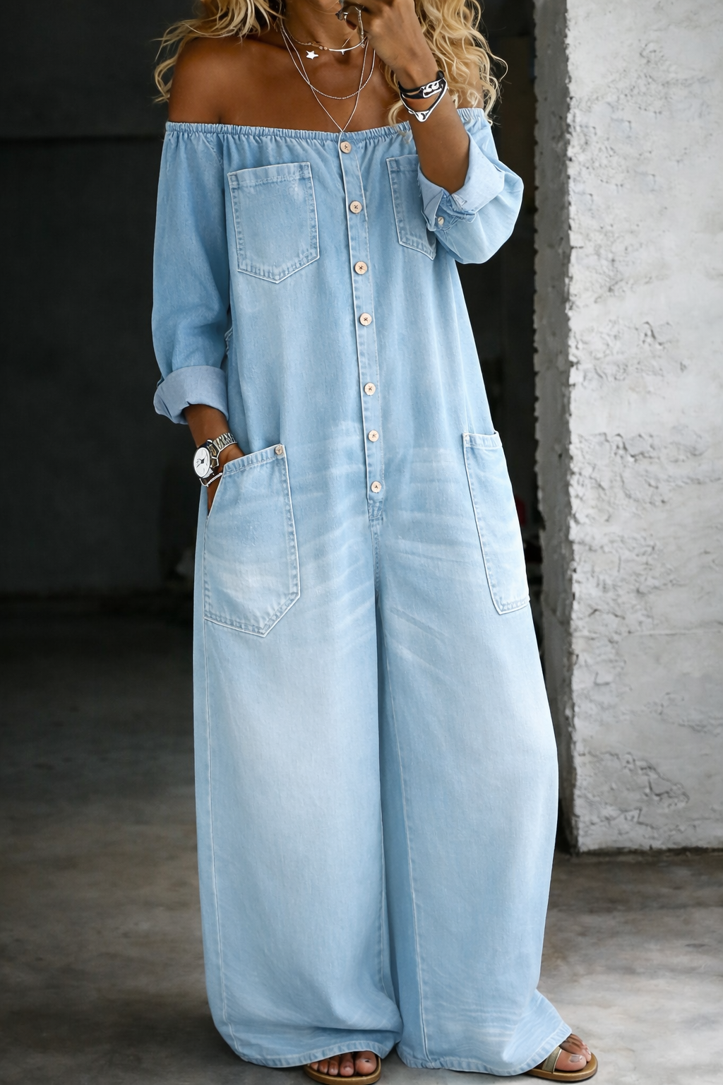 Lieselot - Jumpsuit met blote schouders en lange mouwen - Lichtblauw