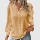 Andrea Elegante pullover blouse