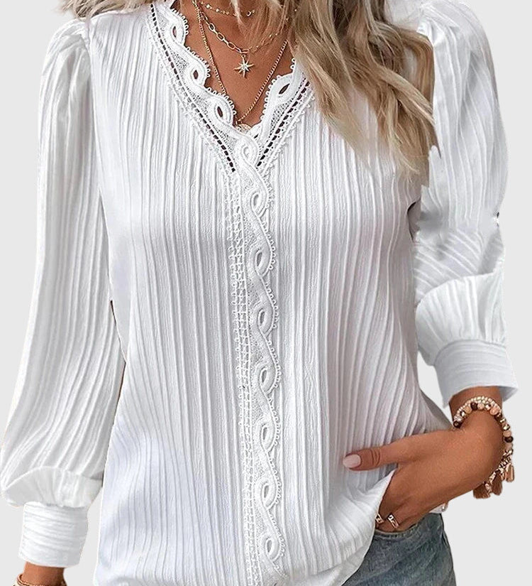 Andrea Elegante pullover blouse