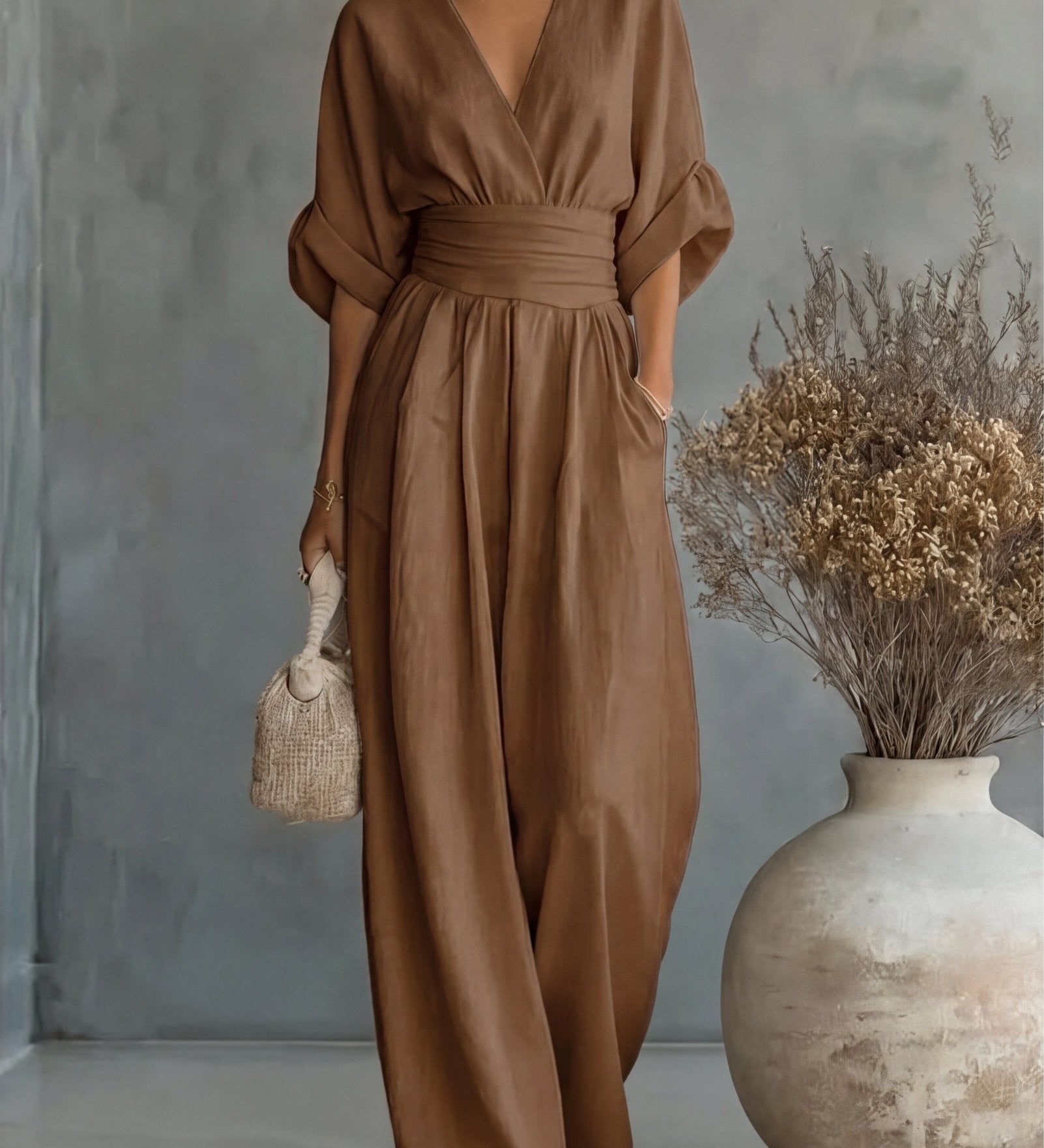 Élise - Elegante vloeiende jumpsuit - Bruin