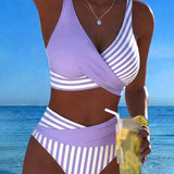 Bikini met kruisende strepen