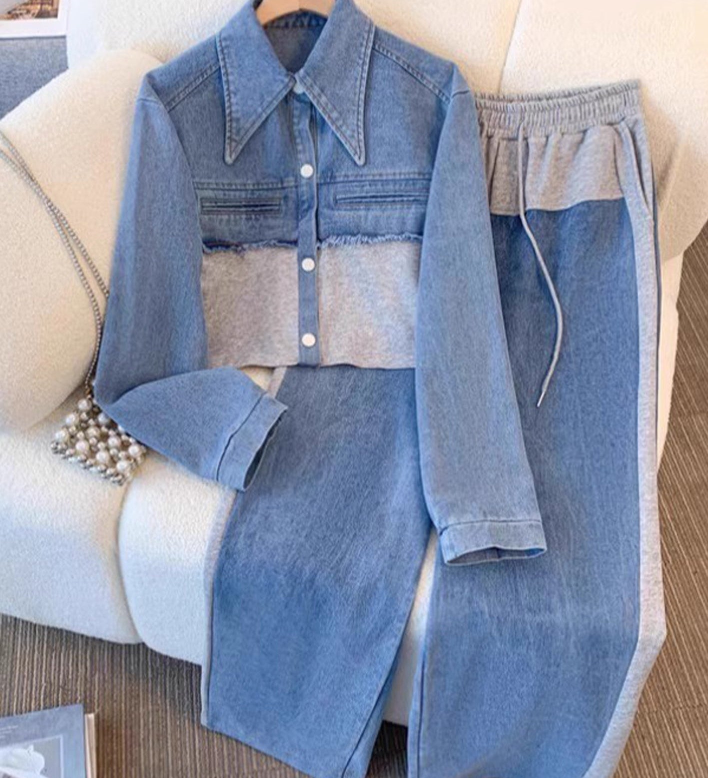 Wieteke - Set met kort kleurblokjasje en wijde broek - Grijs